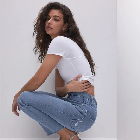 Good American straight leg jeans - New with tags!